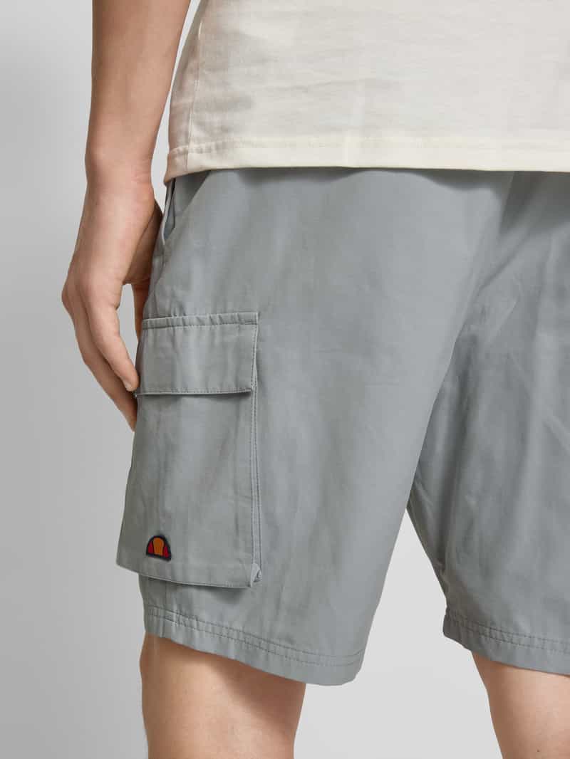 Ellesse Regular fit korte cargobroek met steekzakken model 'UMANI'