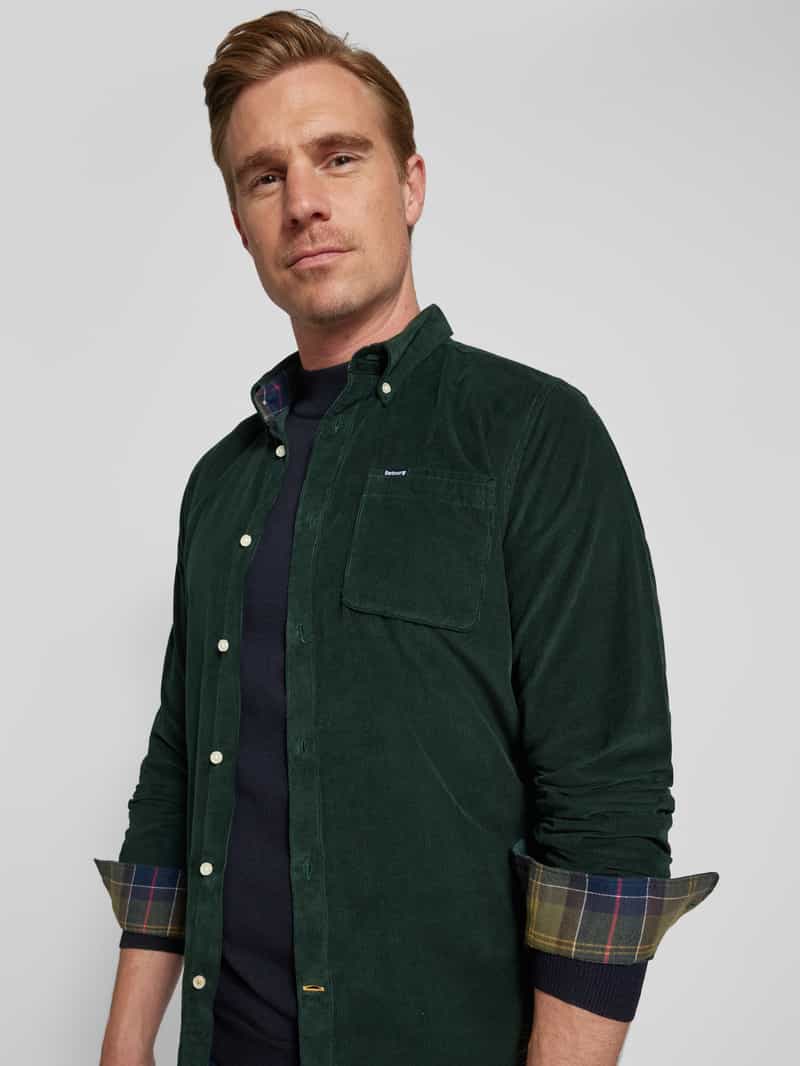 Barbour Tailored fit ribcordoverhemd met borstzak model 'Ramsey'