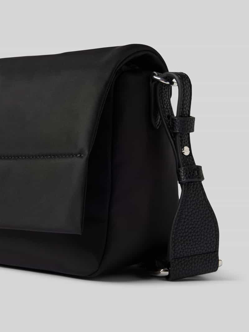 Emporio Armani Handtas met labelapplicatie en schouderband