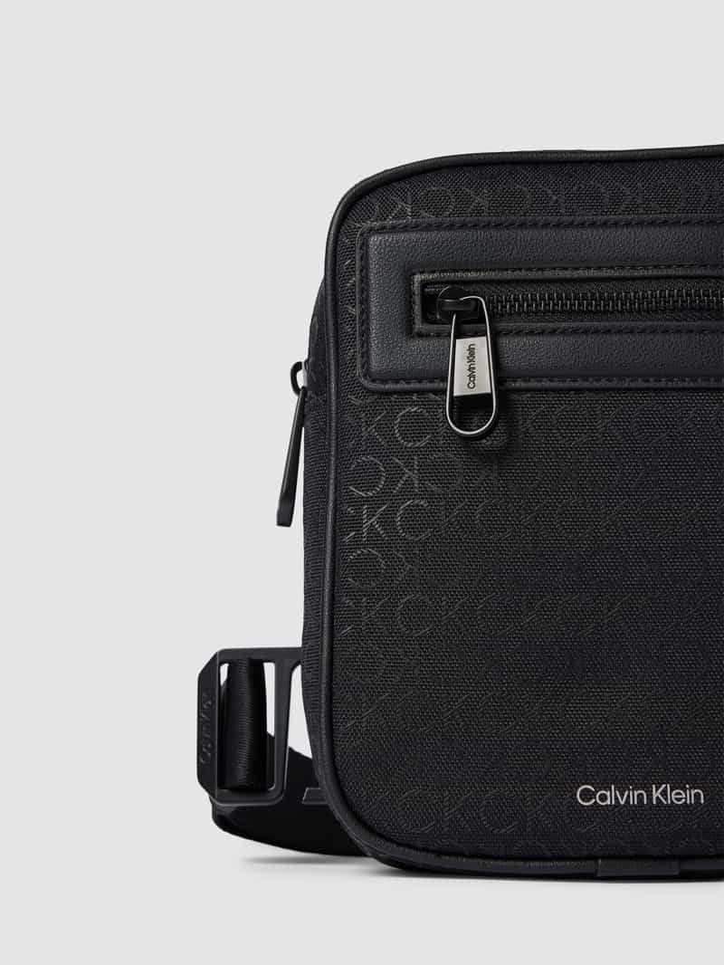 CK Calvin Klein Crossbodytas met labeldetail