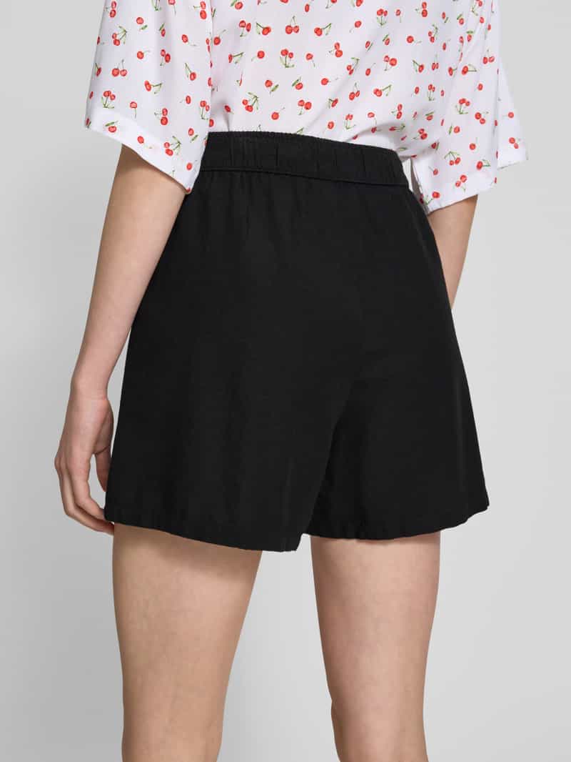 Review Relaxed fit korte broek met plooien
