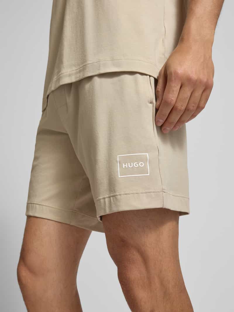 HUGO Korte broek met labelprint en elastische band model 'Laze'