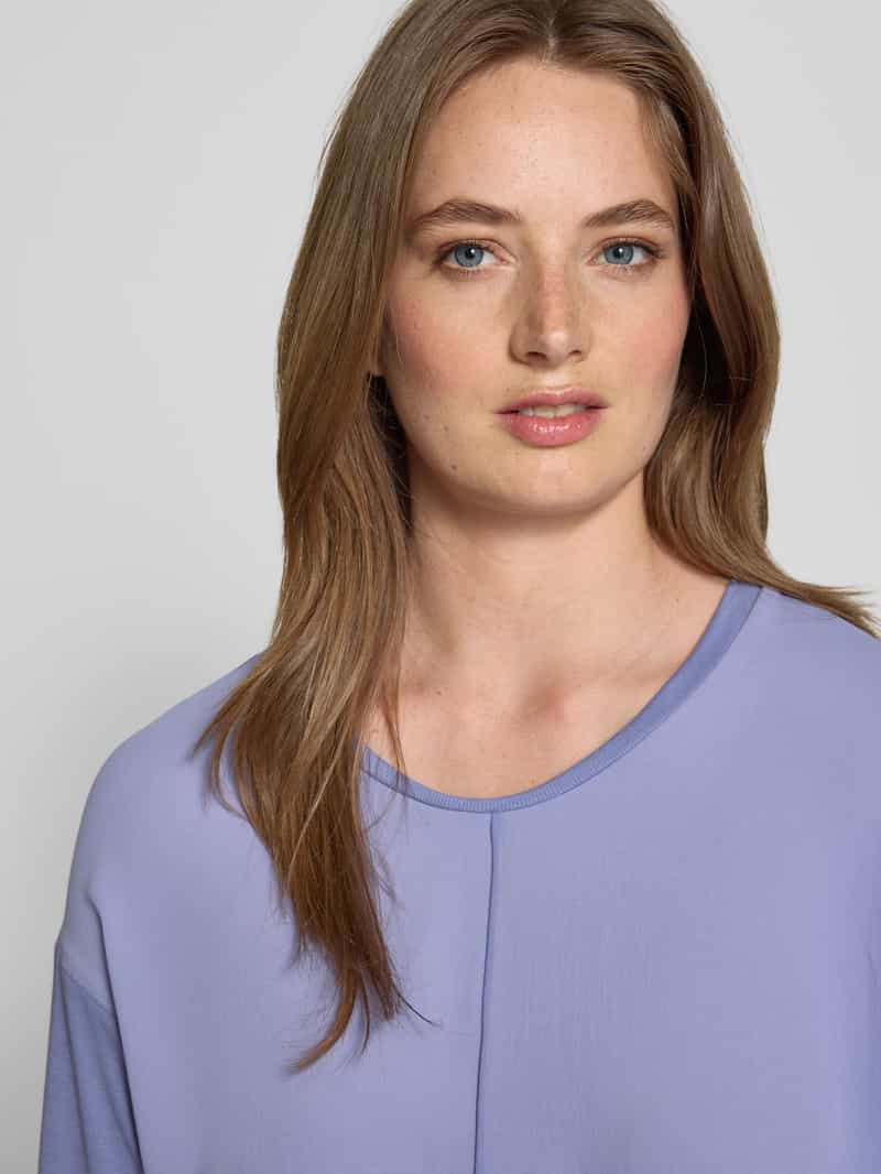Marc Cain Relaxed fit T-shirt van een mix van katoen en elastaan met siernaad
