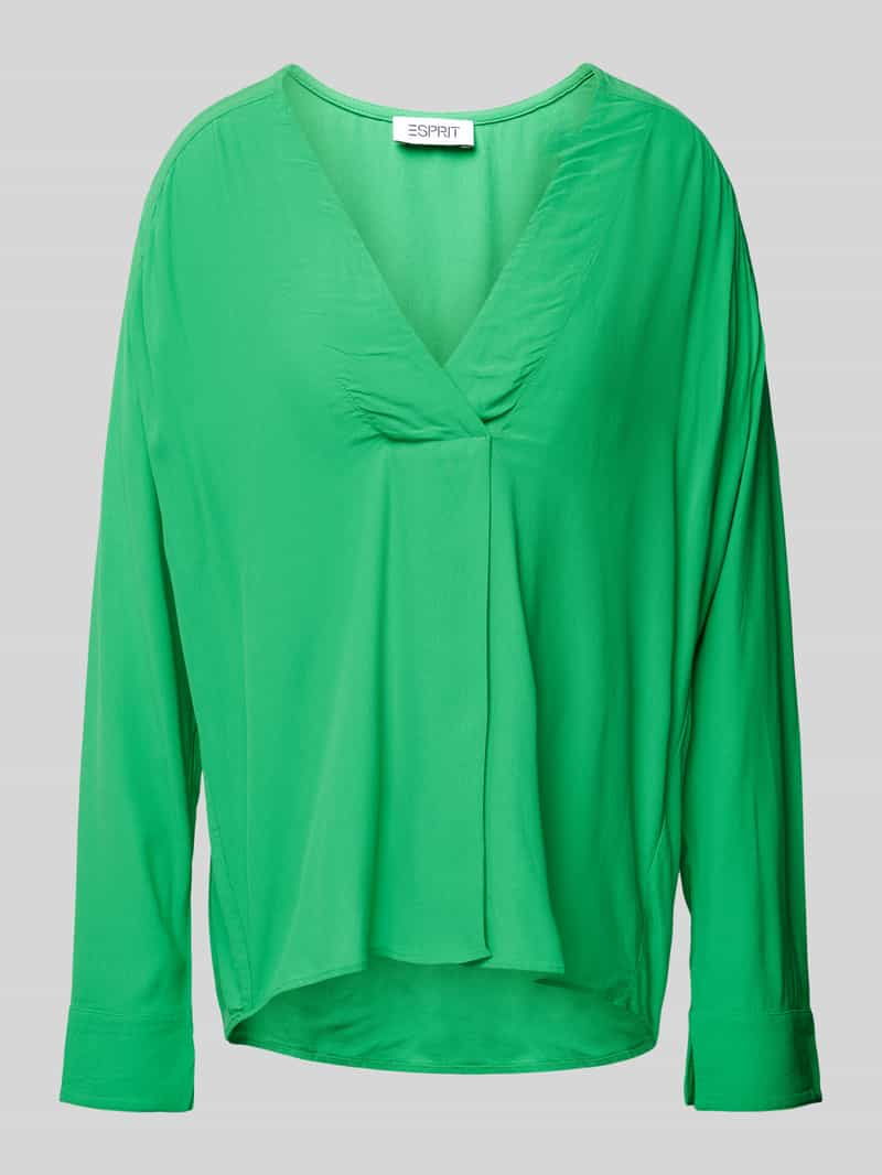 Esprit Blouse van viscose met V-hals