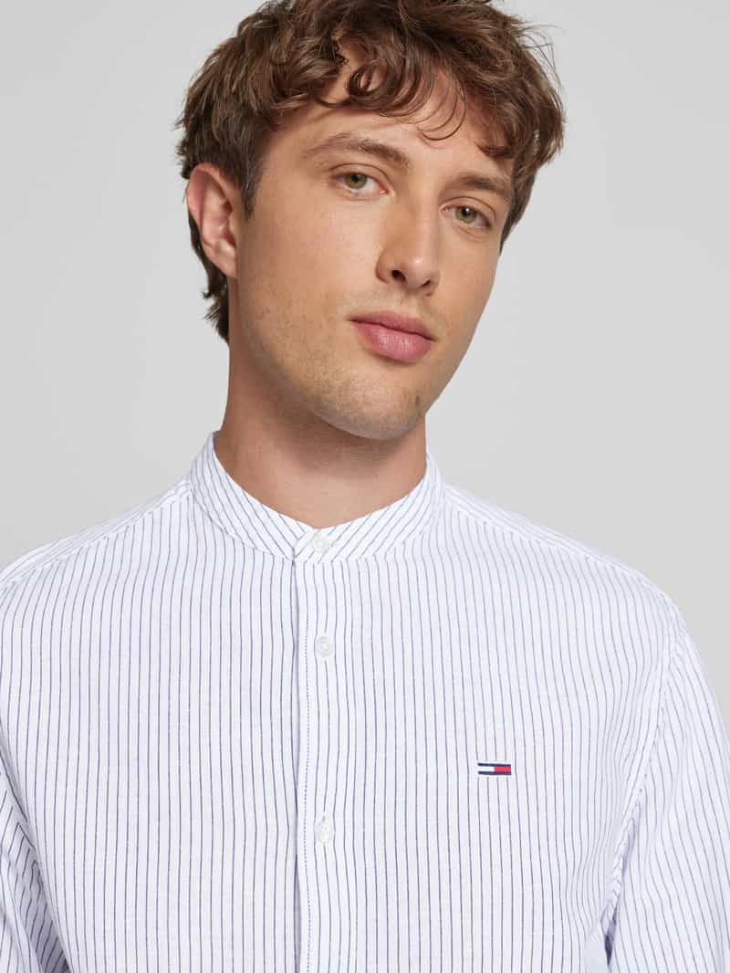 Tommy Jeans Regular fit vrijetijdsoverhemd van een mix van katoen en linnen