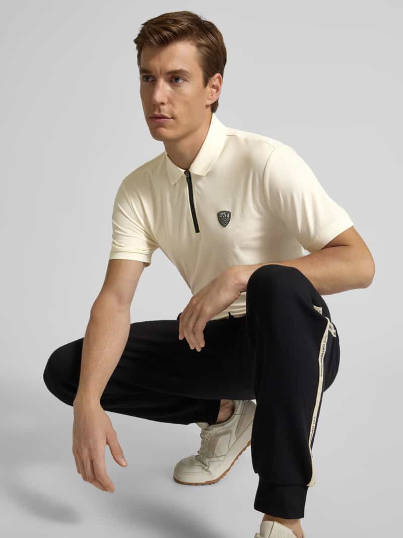 EA7 Emporio Armani Regular fit poloshirt met ritssluiting en labelpatch