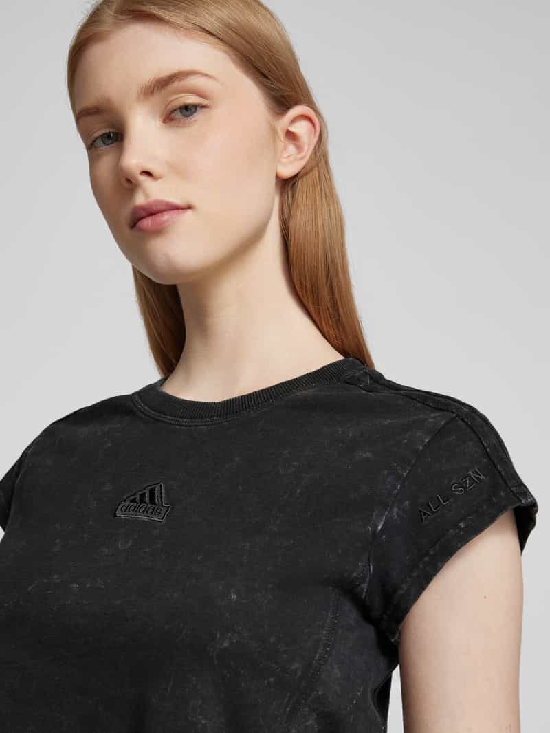 ADIDAS SPORTSWEAR Kort T-shirt met labelstitching
