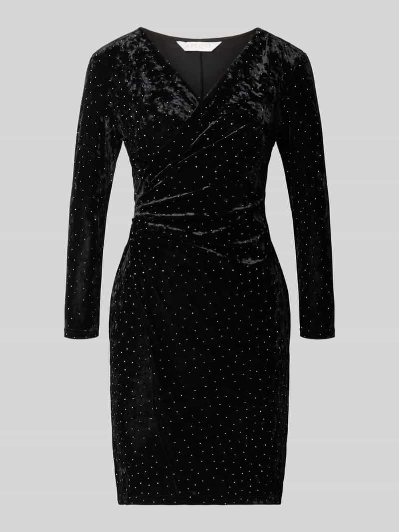 Apricot Knielange jurk met V-hals