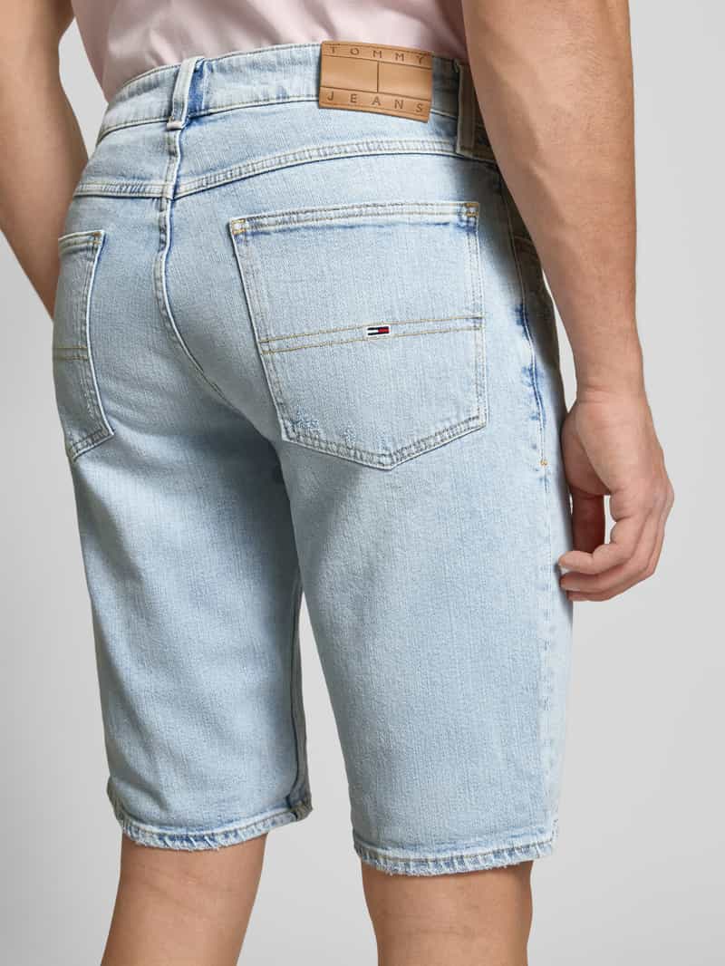 Tommy Jeans Regular fit korte jeans van katoenmix model 'RONNIE'