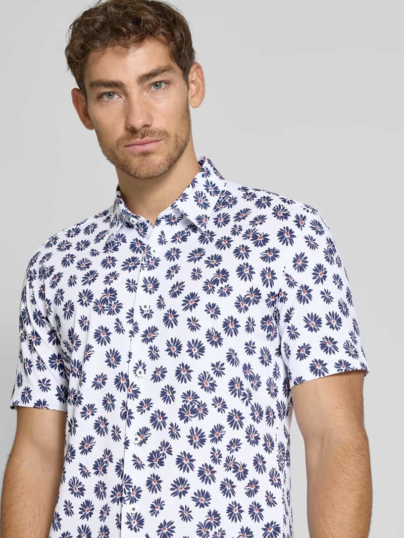 Boss Slim fit vrijetijdsoverhemd met kentkraag model 'ROAN'