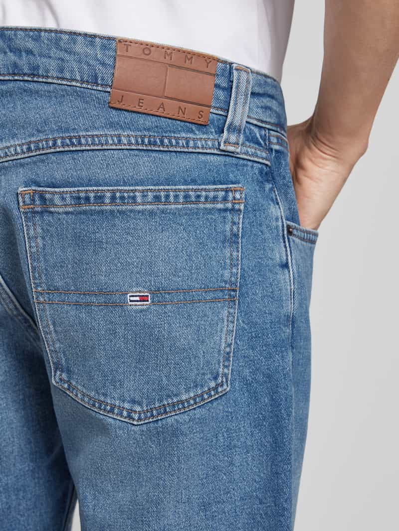 Tommy Jeans Korte jeans met labelstitching model 'RONNIE'