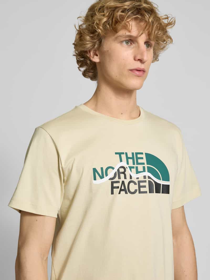 The North Face T-shirt met labelprint model 'MOUNTAIN LINE'