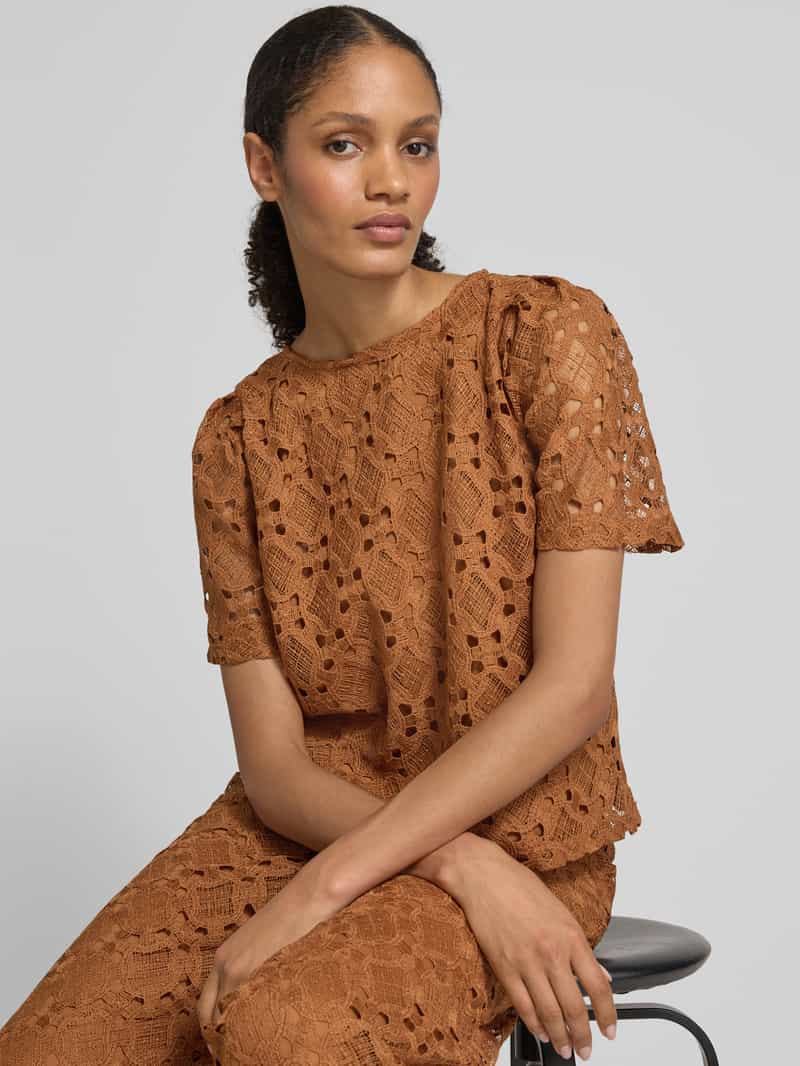MORE & MORE Blouseshirt met broderie anglaise en ronde hals