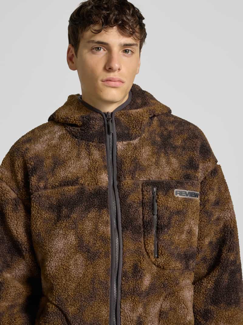 REVIEW Fleecejack met ritszak en labeldetail