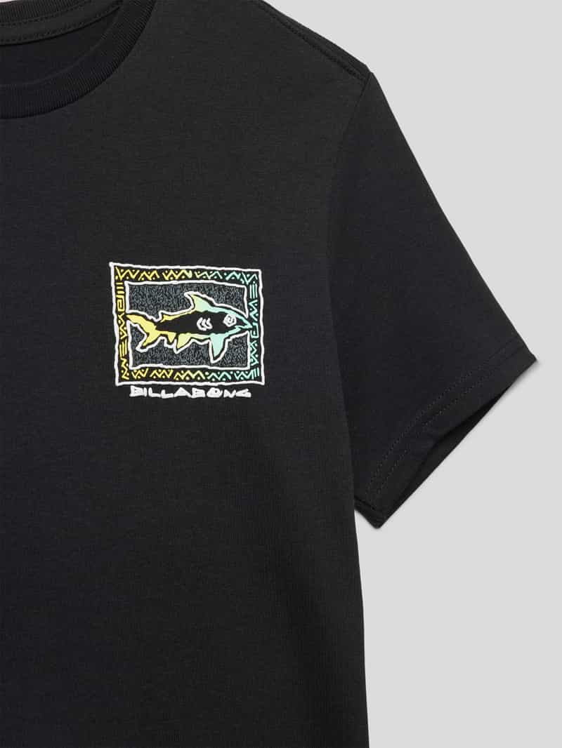 Billabong T-shirt met label- en motiefprint model 'SHARKY'