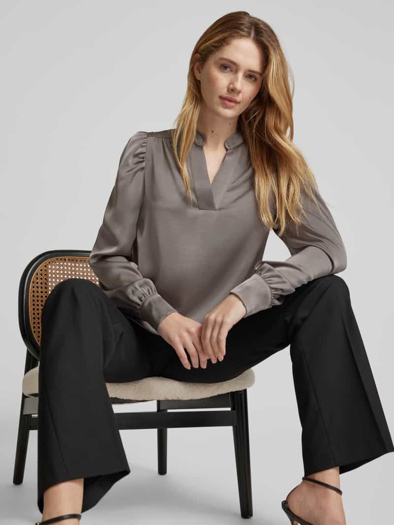 NEO NOIR Regular fit blouse met V-hals model 'Rosslyn'