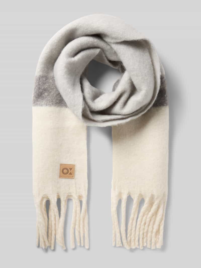 Opus Sjaal met franjes en labeldetail model 'Allanis'