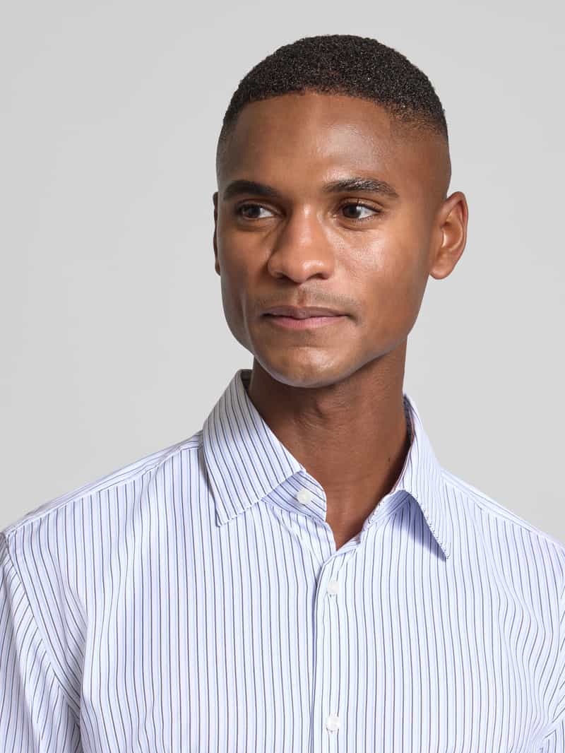 Boss Slim fit zakelijk overhemd van ademend materiaal model 'HANK'