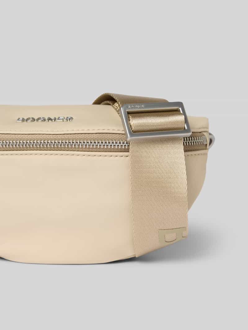 Bogner Schoudertas met labelapplicatie model 'klosters sina'
