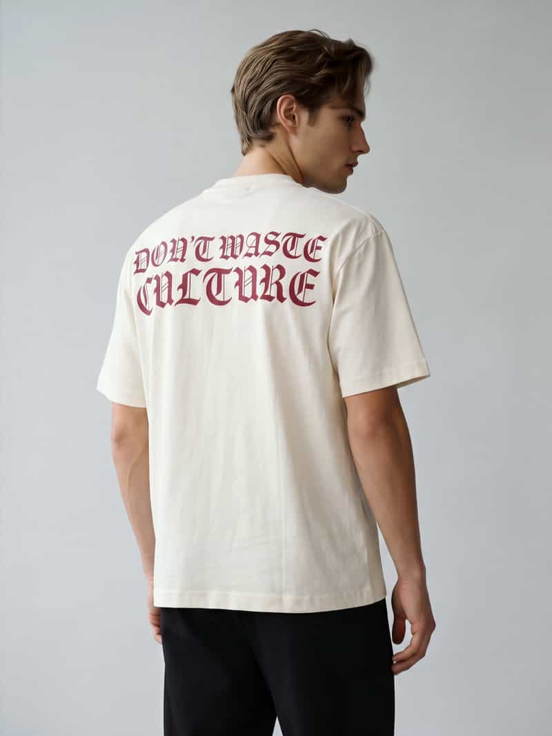 Don´t Waste Culture T-shirt met statement en print op de achterkant