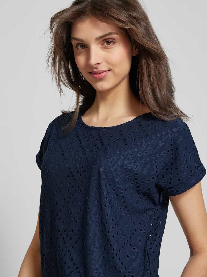 Vero Moda Relaxed fit T-shirt met broderie anglaise model 'TASSA'