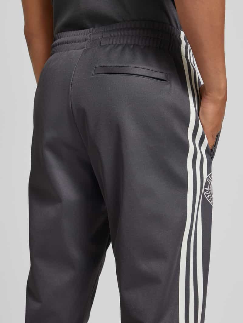adidas Originals Regular fit sweatpants met elastische band model 'DFB'