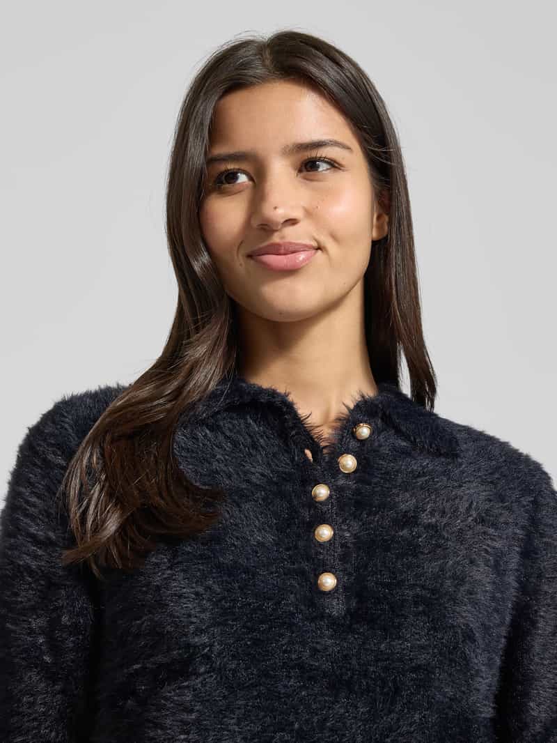 Christian Berg Woman Gebreide pullover met 1 2-mouwen en knoopsluiting