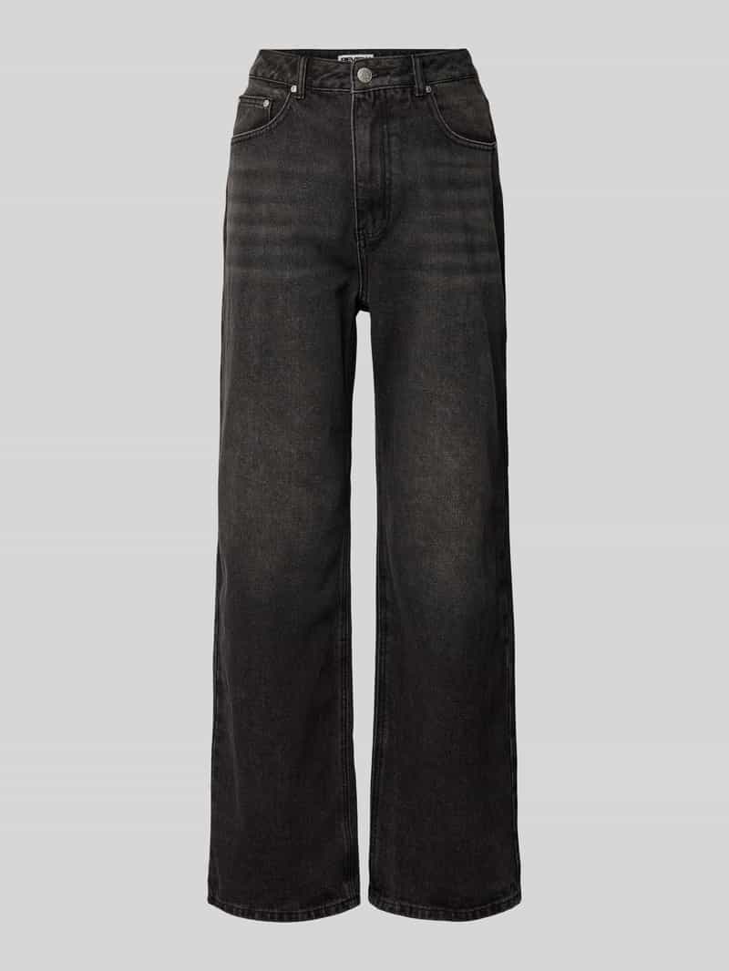 Review Essentials baggy jeans