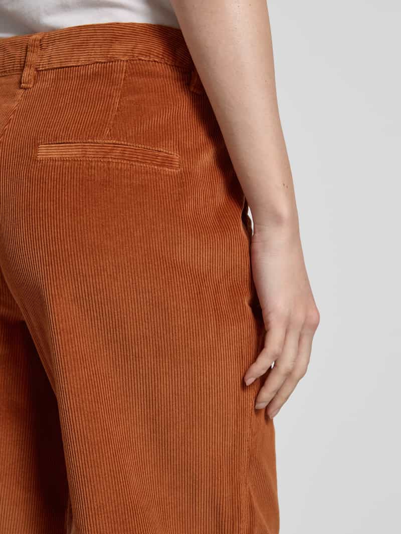 s.Oliver RED LABEL Regular fit corduroy broek van puur katoen met wijde pijpen