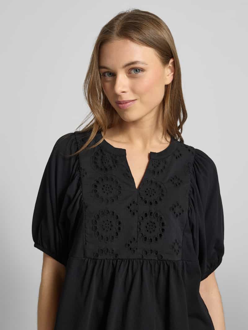 Soyaconcept Relaxed fit blouse met broderie anglaise model 'LORAINE'