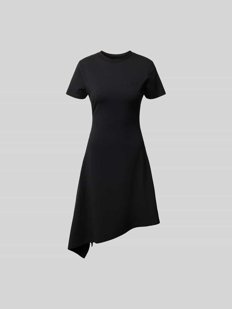 T-shirtjurk in asymmetrisch design