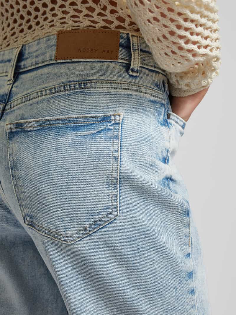 Noisy May Straight leg jeans in 5-pocketmodel model 'MONI'