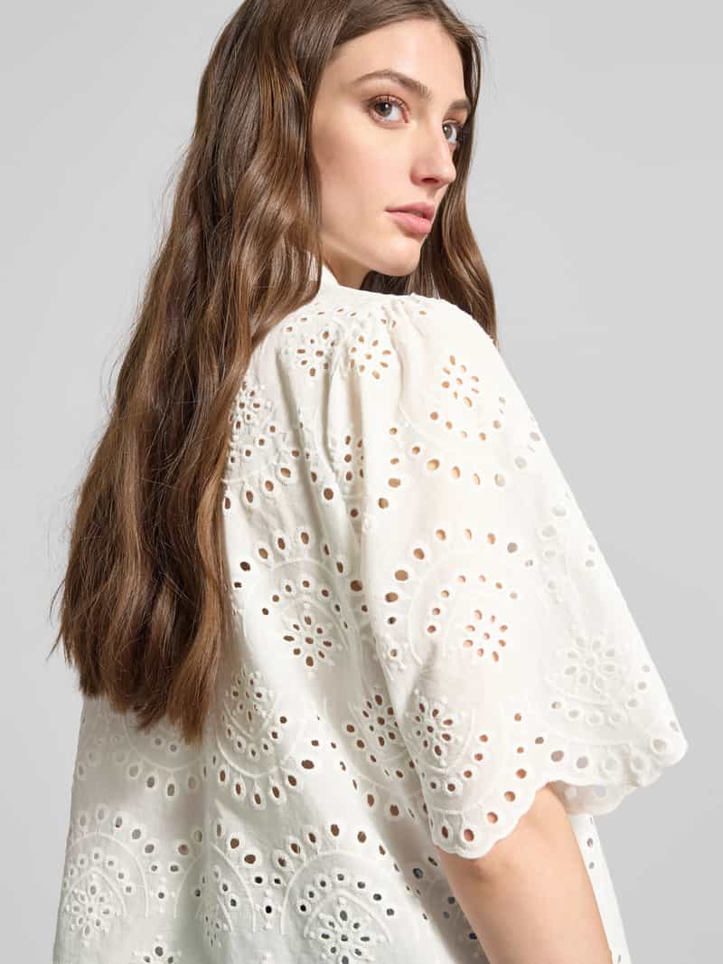 Only Regular fit overhemdblouse met broderie anglaise model 'VALAIS'
