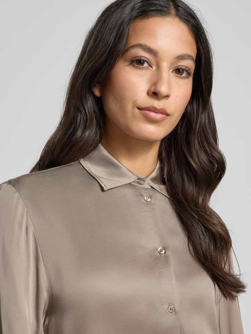 Emily Van den Bergh Regular fit blouse van viscose met knoopsluiting