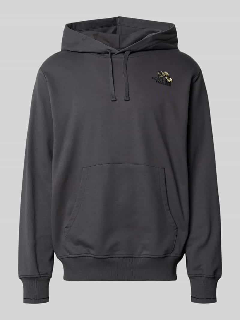 The North Face Hoodie met labelstitching