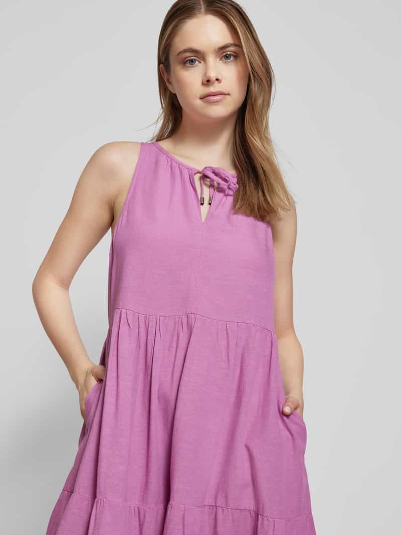 QS Knielange jurk in laagjeslook