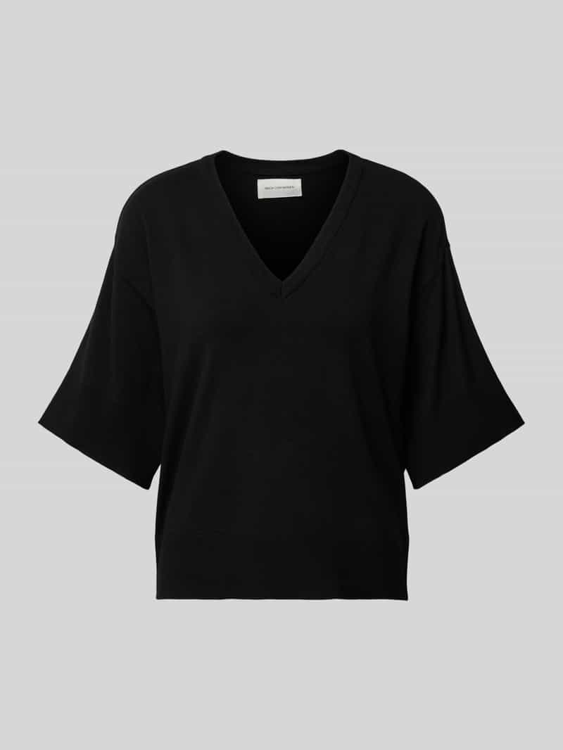 Oversized T-shirt van viscose met V-hals, model 'Eslina'