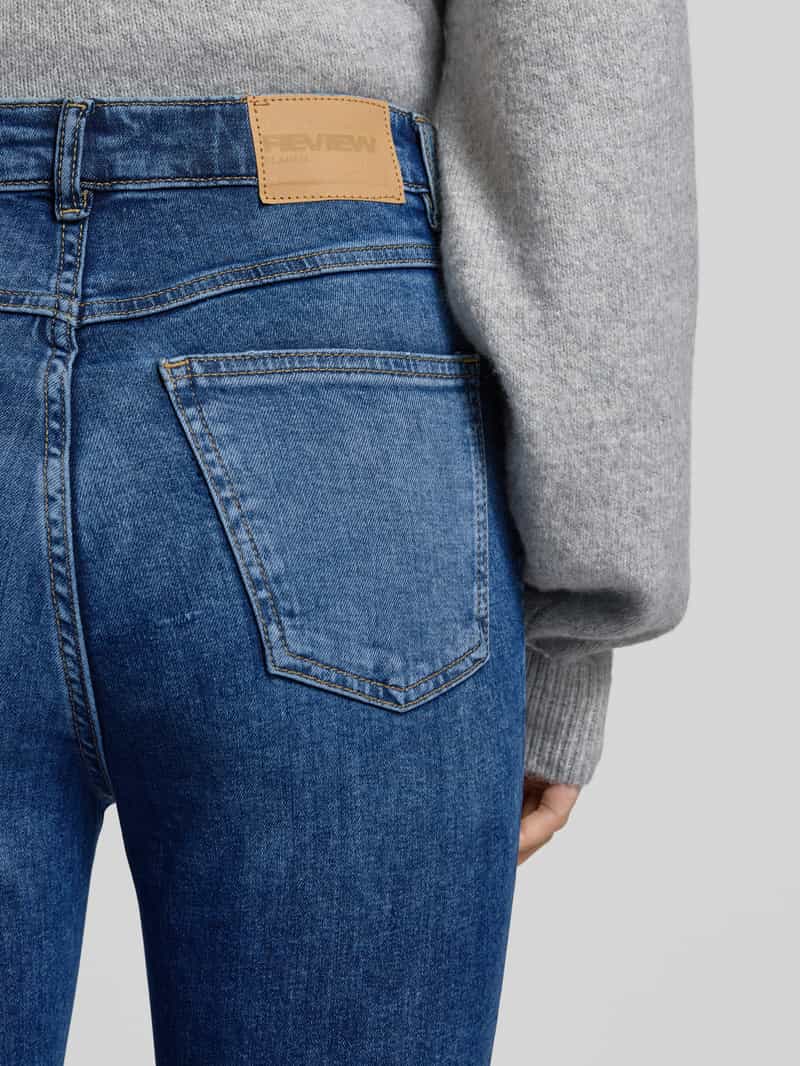 Review Flared jeans met 5-pocketmodel