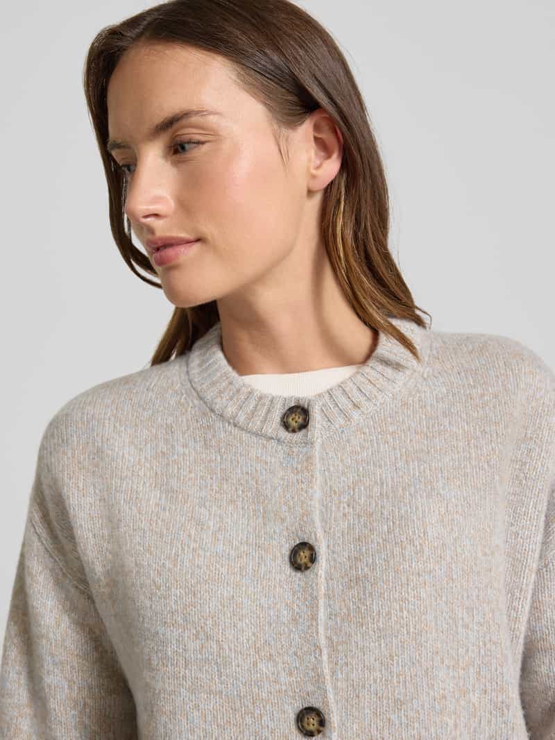 Christian Berg Woman Cardigan met extra brede schouders en knoopsluiting