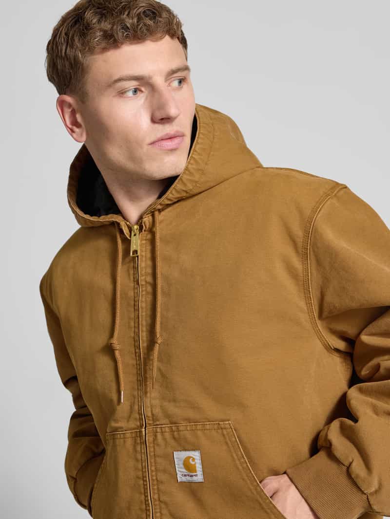 Carhartt Work In Progress Jack met kangoeroezak en labeldetail