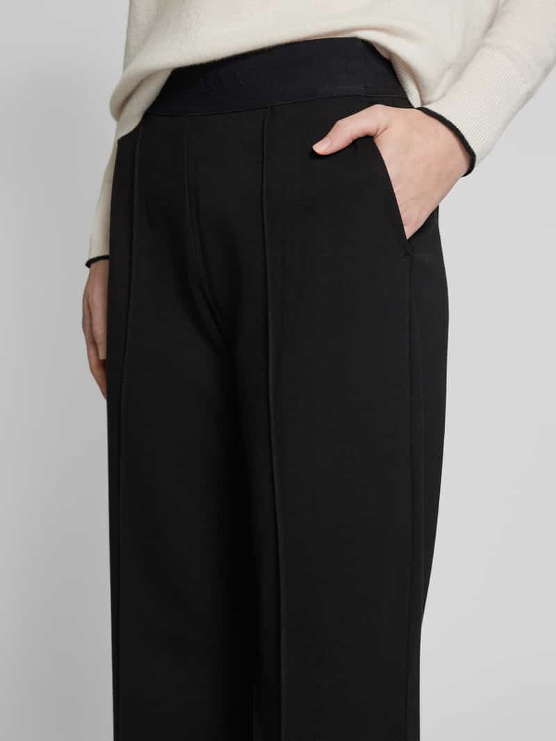 Christian Berg Woman Straight leg stoffen broek met vaste persplooien