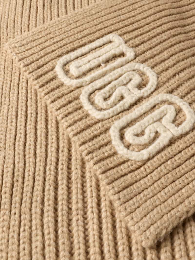 Ugg Sjaal met labeldetail