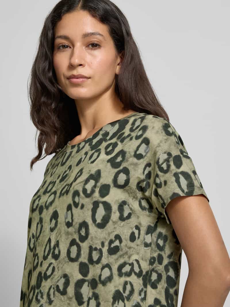 monari Regular fit T-shirt van viscosemix met all-over dierenprint
