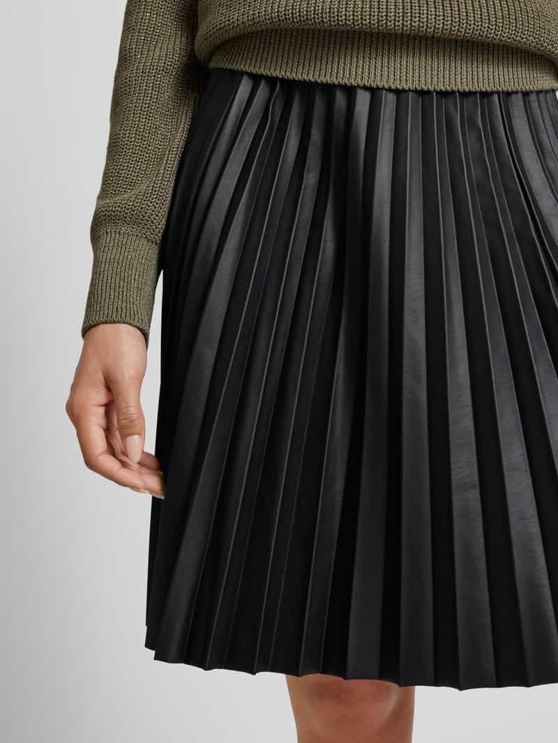 monari Knielange rok in leerlook met plissévouwen