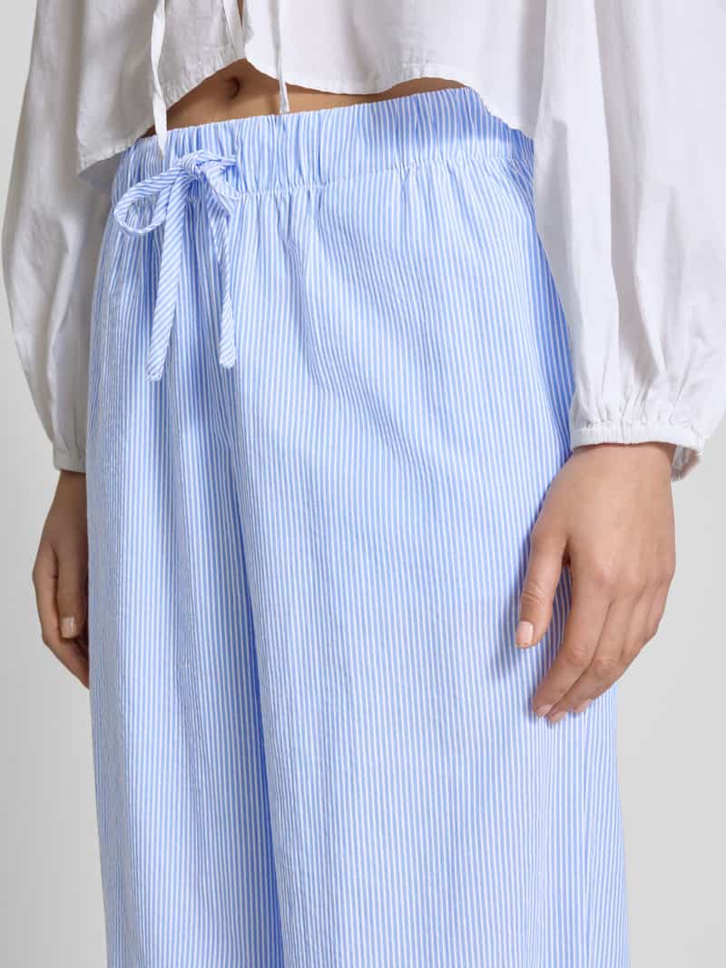 Only Regular fit wijde broek met all-over motief model 'AUGUSTA'