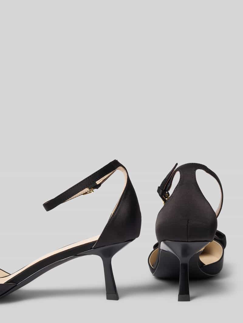Marc Cain Bags & Shoes Pumps met strikapplicatie en naaldhak