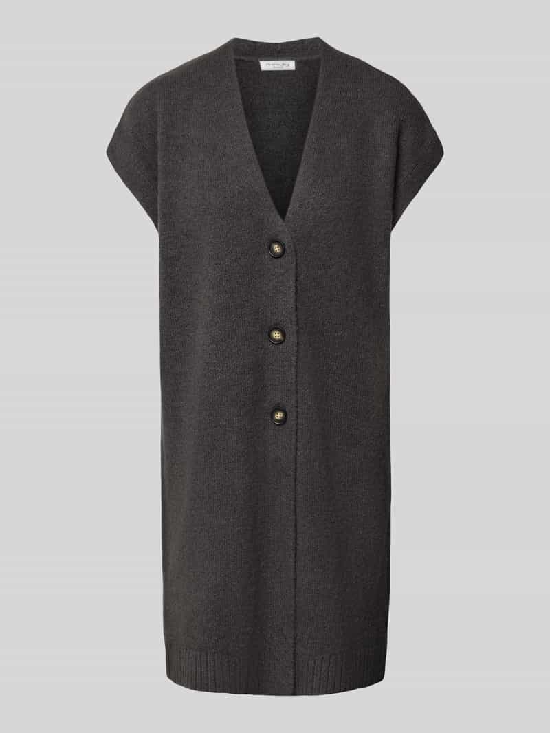 Christian Berg Woman Mouwloos vest met kapmouwen en V-hals