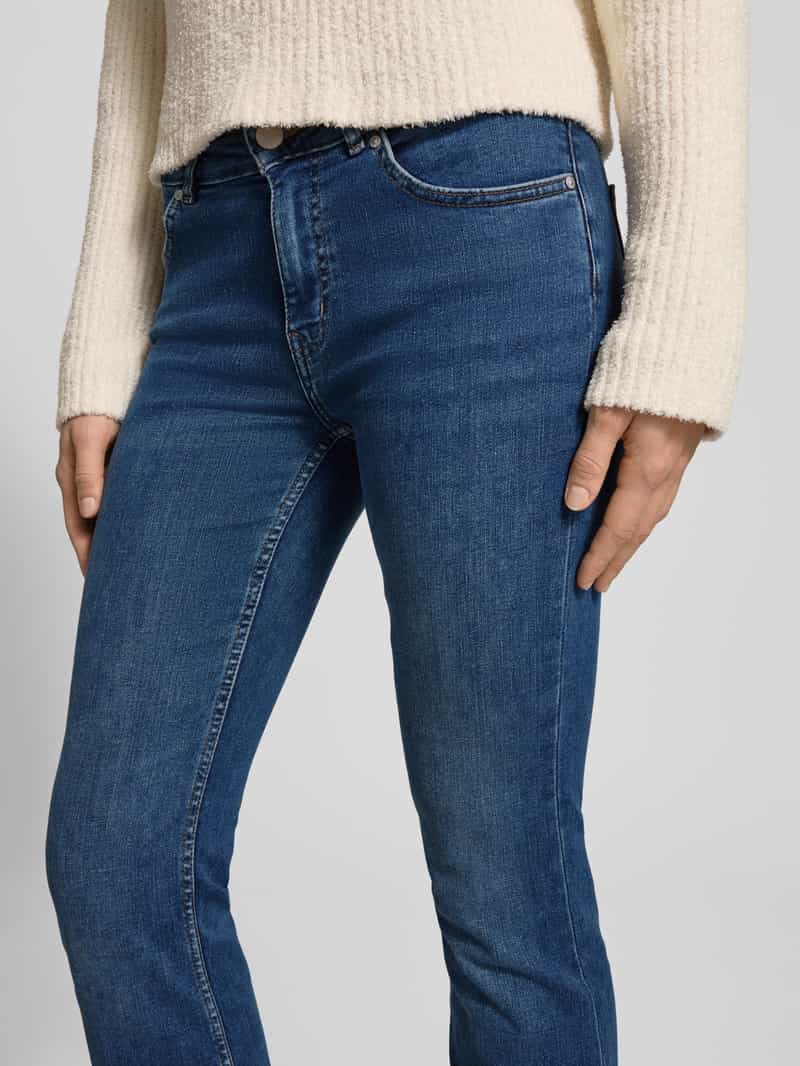 Review Flared jeans met 5-pocketmodel