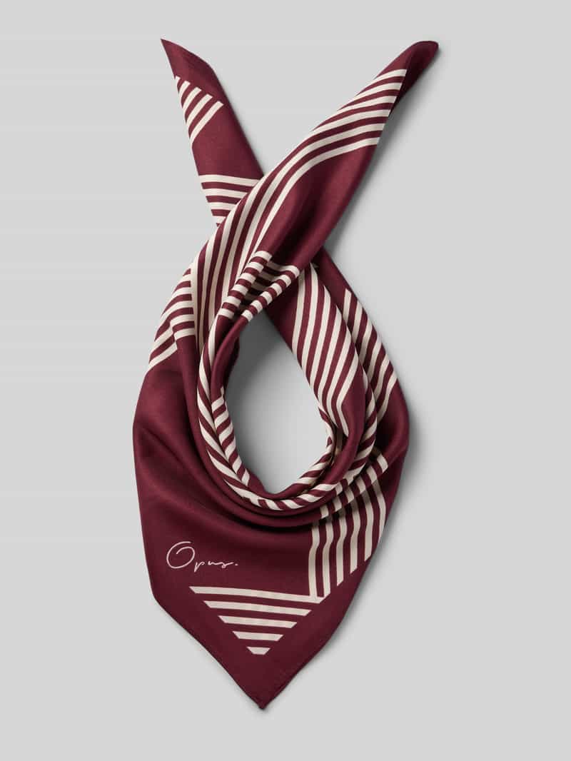 Opus Sjaal met labelprint model 'Adilly'