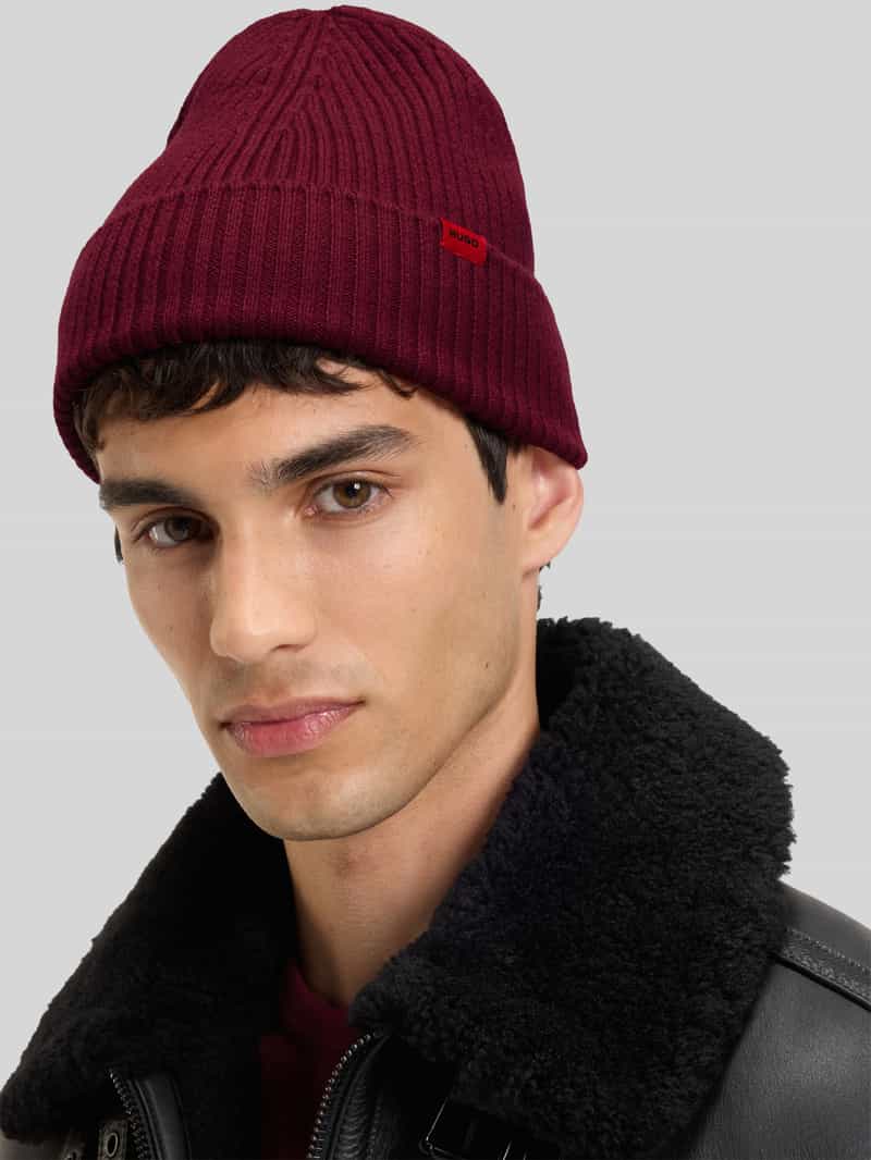 HUGO Beanie van zuivere geribde scheerwol model 'XOLA'